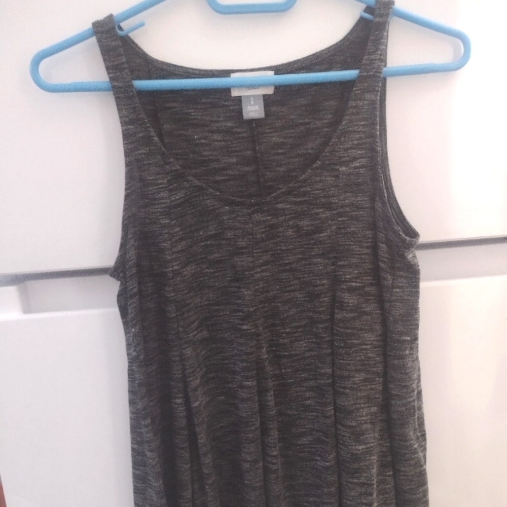 Women or junior Old Navy tank top size SP